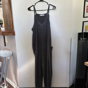 Sincerely Jules Charcoal Sleeveless Romper